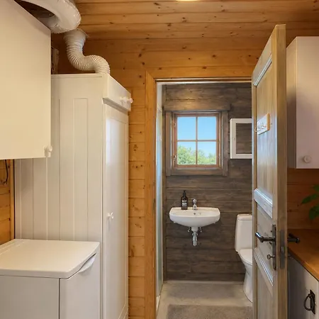 Cosy Family Cabin Five Minutes From Geilo Town Centre *